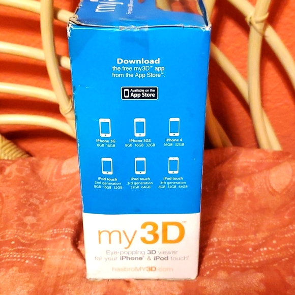 NIB Hasbro My 3D Viewer for iPhone & ipod touch - Picture 3 of 4
